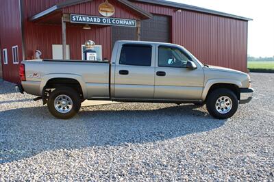 2004 Chevrolet Silverado 2500 LS   - Photo 6 - Maxwell, IN 46154