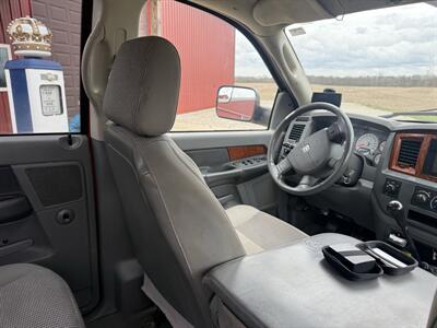 2006 Dodge Ram 3500 ST   - Photo 25 - Shirley, IN 47384