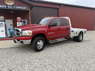 2006 Dodge Ram 3500 ST   - Photo 2 - Shirley, IN 47384