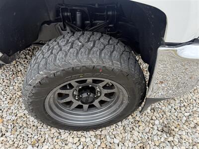 2017 Chevrolet Silverado 3500 LTZ   - Photo 16 - Shirley, IN 47384