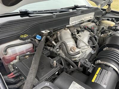 2017 Chevrolet Silverado 3500 LTZ   - Photo 32 - Shirley, IN 47384