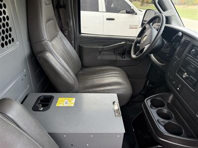 2017 Chevrolet Express 2500   - Photo 13 - Shirley, IN 47384