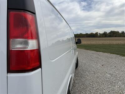 2017 Chevrolet Express 2500   - Photo 19 - Shirley, IN 47384