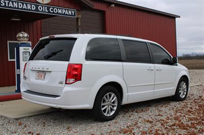 2014 Dodge Grand Caravan SXT   - Photo 6 - Maxwell, IN 46154