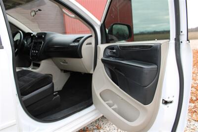 2014 Dodge Grand Caravan SXT   - Photo 24 - Maxwell, IN 46154