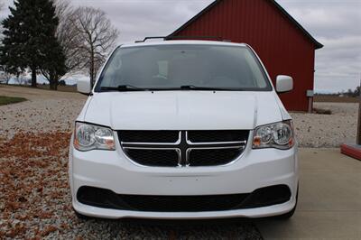 2014 Dodge Grand Caravan SXT   - Photo 4 - Maxwell, IN 46154