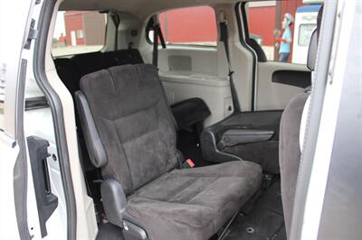 2014 Dodge Grand Caravan SXT   - Photo 18 - Maxwell, IN 46154