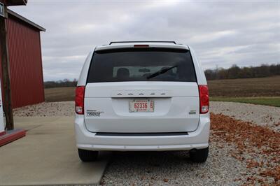 2014 Dodge Grand Caravan SXT   - Photo 7 - Maxwell, IN 46154