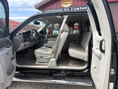 2013 GMC Sierra 2500 SLE - Photo 36 - Shirley, IN 47384