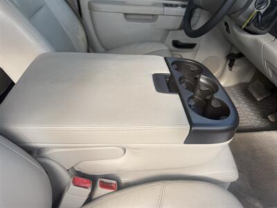 2013 GMC Sierra 2500 SLE   - Photo 15 - Shirley, IN 47384