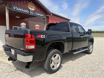 2013 GMC Sierra 2500 SLE - Photo 3 - Shirley, IN 47384