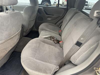 2001 Jeep Grand Cherokee Laredo 4dr Laredo   - Photo 11 - Shirley, IN 47384
