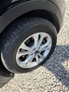 2017 Ford Escape SE   - Photo 12 - Shirley, IN 47384