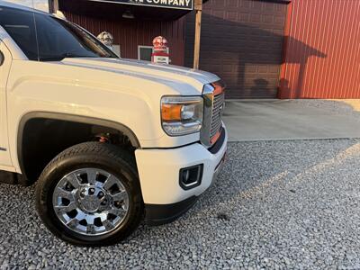 2016 GMC Sierra 2500 Denali - Photo 5 - Shirley, IN 47384