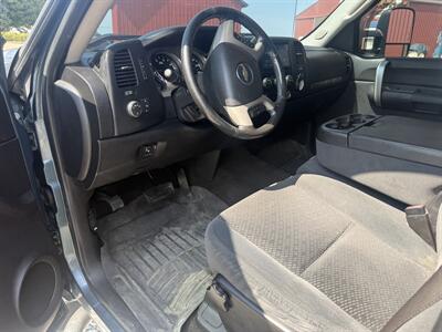2007 Chevrolet Silverado 2500 LT Truck 2dr Regular Cab   - Photo 7 - Shirley, IN 47384