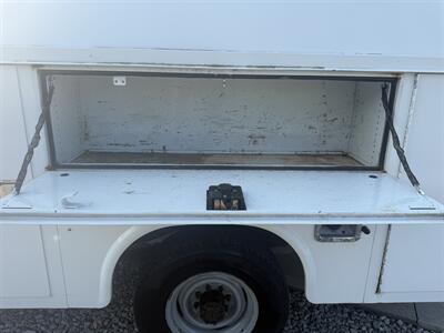 2014 Ford E-350 SD   - Photo 20 - Shirley, IN 47384