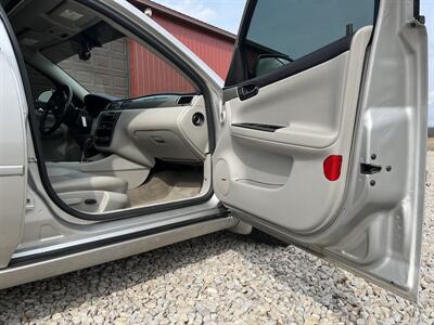 2006 Chevrolet Impala SS   - Photo 15 - Maxwell, IN 46154