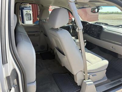 2012 Chevrolet Silverado 1500 LT - Photo 13 - Shirley, IN 47384