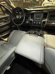 2016 RAM 2500 Tradesman   - Photo 10 - Shirley, IN 47384