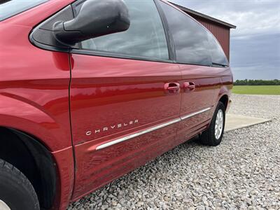 2001 Chrysler Town and Country LXi - Photo 15 - Shirley, IN 47384
