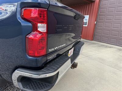 2021 Chevrolet Silverado 2500 LT   - Photo 24 - Shirley, IN 47384