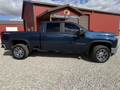 2021 Chevrolet Silverado 2500 LT   - Photo 2 - Shirley, IN 47384