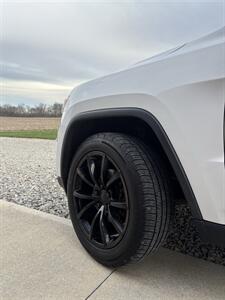 2017 Jeep Grand Cherokee Limited   - Photo 5 - Shirley, IN 47384