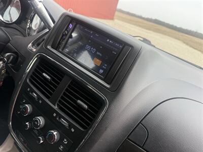 2017 Jeep Grand Cherokee Limited   - Photo 3 - Shirley, IN 47384