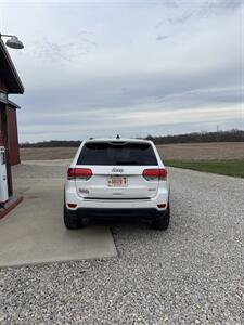 2017 Jeep Grand Cherokee Limited   - Photo 9 - Shirley, IN 47384