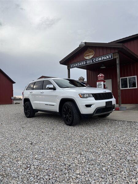 2017 Jeep Grand Cherokee Limited   - Photo 1 - Shirley, IN 47384