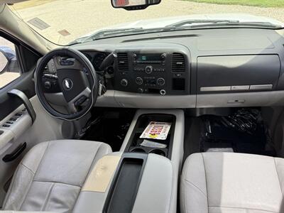 2007 Chevrolet Silverado 1500 Work Truck Work Truck 4dr Crew Cab   - Photo 17 - Maxwell, IN 46154