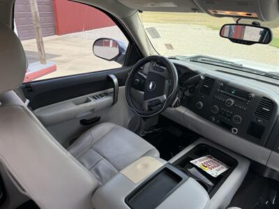 2007 Chevrolet Silverado 1500 Work Truck Work Truck 4dr Crew Cab   - Photo 19 - Maxwell, IN 46154
