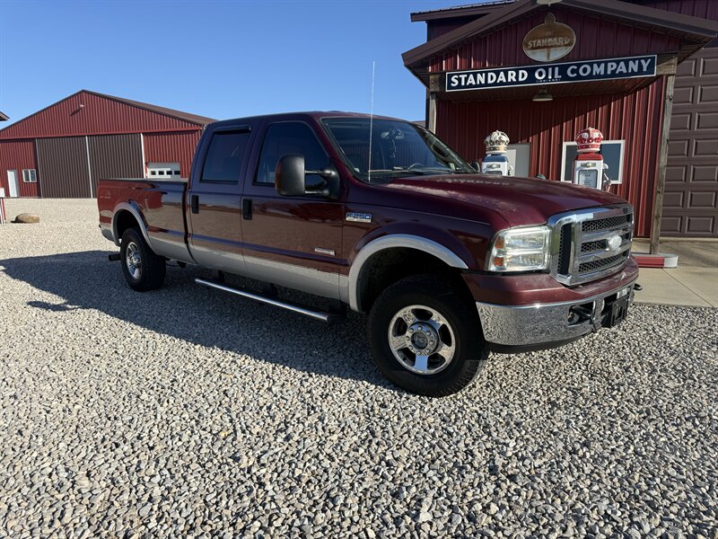 2005 Ford F-250 Super Duty XL 4dr Crew Cab XL   - Photo 1 - Shirley, IN 47384