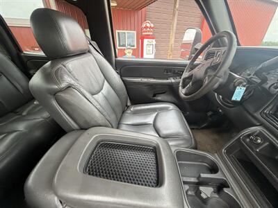 2007 Chevrolet Silverado 2500HD Classic Work Truck   - Photo 23 - Shirley, IN 47384