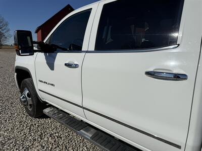 2017 GMC Sierra 3500 Denali - Photo 10 - Shirley, IN 47384