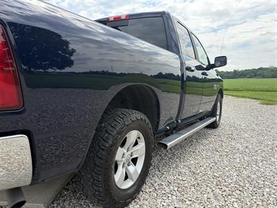 2017 RAM 1500 SLT - Photo 28 - Shirley, IN 47384