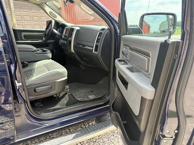 2017 RAM 1500 SLT - Photo 32 - Shirley, IN 47384