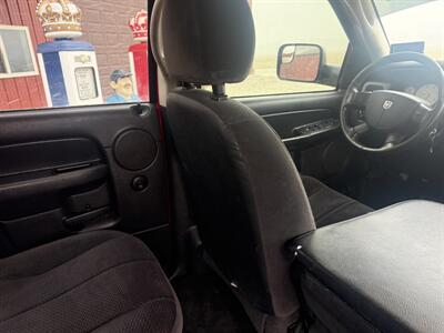 2005 Dodge Ram 2500 ST 4dr Quad Cab ST   - Photo 28 - Shirley, IN 47384