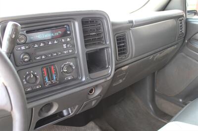 2005 Chevrolet Silverado 2500HD   - Photo 45 - Maxwell, IN 46154