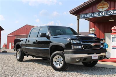 2005 Chevrolet Silverado 2500HD   - Photo 2 - Maxwell, IN 46154