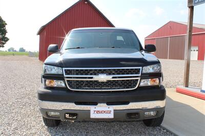 2005 Chevrolet Silverado 2500HD   - Photo 24 - Maxwell, IN 46154