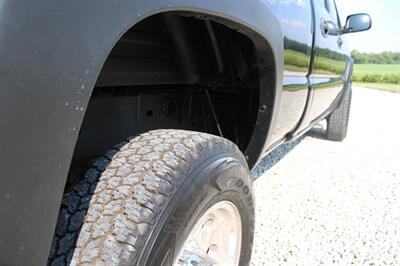 2005 Chevrolet Silverado 2500HD   - Photo 12 - Maxwell, IN 46154