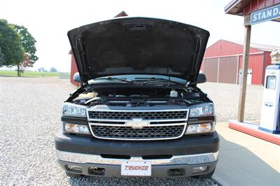 2005 Chevrolet Silverado 2500HD   - Photo 26 - Maxwell, IN 46154