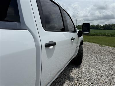 2022 Chevrolet Silverado 2500 Work Truck   - Photo 10 - Maxwell, IN 46154