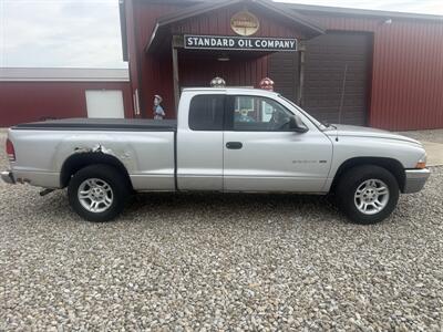2001 Dodge Dakota SLT - Photo 2 - Shirley, IN 47384