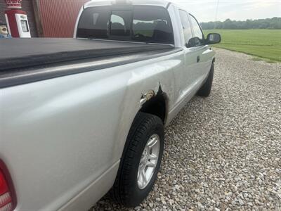 2001 Dodge Dakota SLT - Photo 5 - Shirley, IN 47384