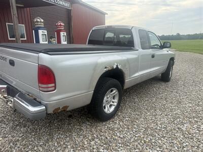 2001 Dodge Dakota SLT - Photo 3 - Shirley, IN 47384