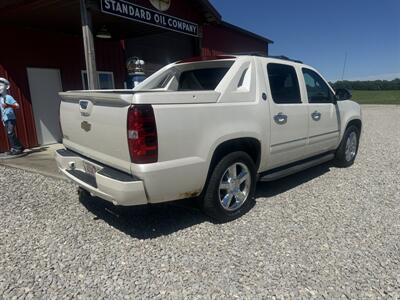 2013 Chevrolet Avalanche LTZ Black Diamond - Photo 3 - Shirley, IN 47384