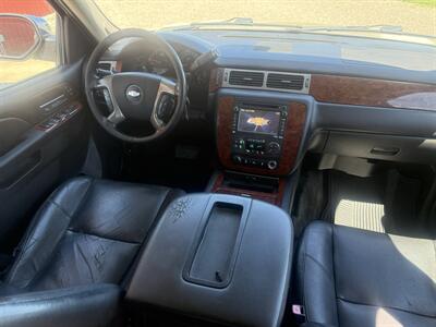 2013 Chevrolet Avalanche LTZ Black Diamond - Photo 13 - Shirley, IN 47384
