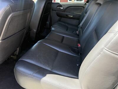 2013 Chevrolet Avalanche LTZ Black Diamond - Photo 31 - Shirley, IN 47384